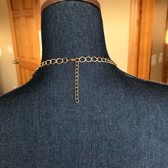 Crew necklace Free with $35 purchase - Picture 4 of 4